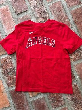 NWOT Los Angeles Angels Mike Trout #27 T-Shirt